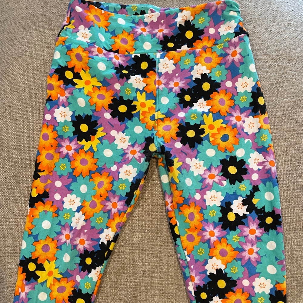 Lularoe leggings(like new)